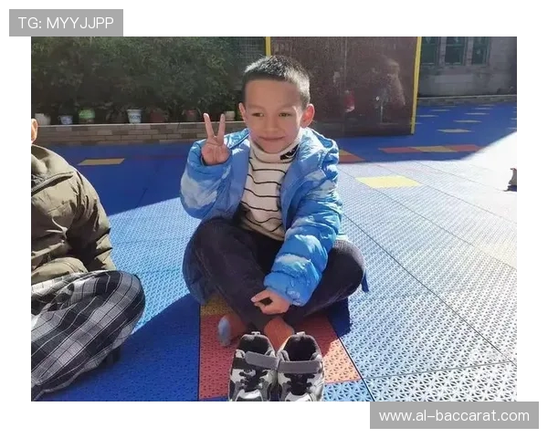 呱呱与同学们快乐互动游戏时光，展现友谊与团队协作的奇妙旅程